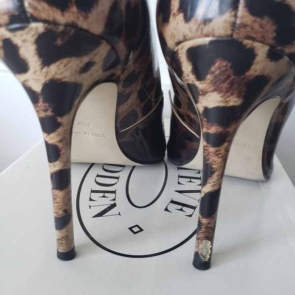 Steve Madden Leopard Pumps - Picture 6 of 6